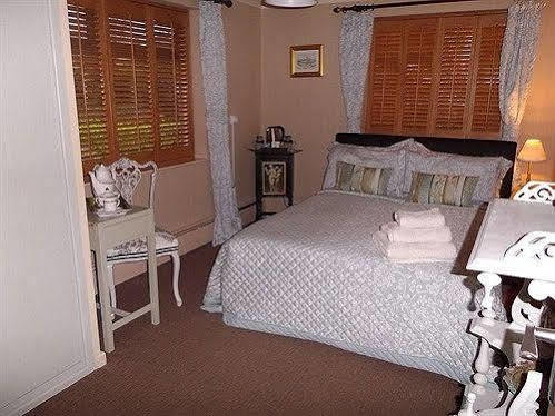 רומזי Richmond Lane Guest House - Aa Accredited מראה חיצוני תמונה